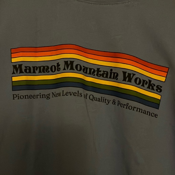 Marmot Blue Casual T-Shirt - Picture 4 of 6